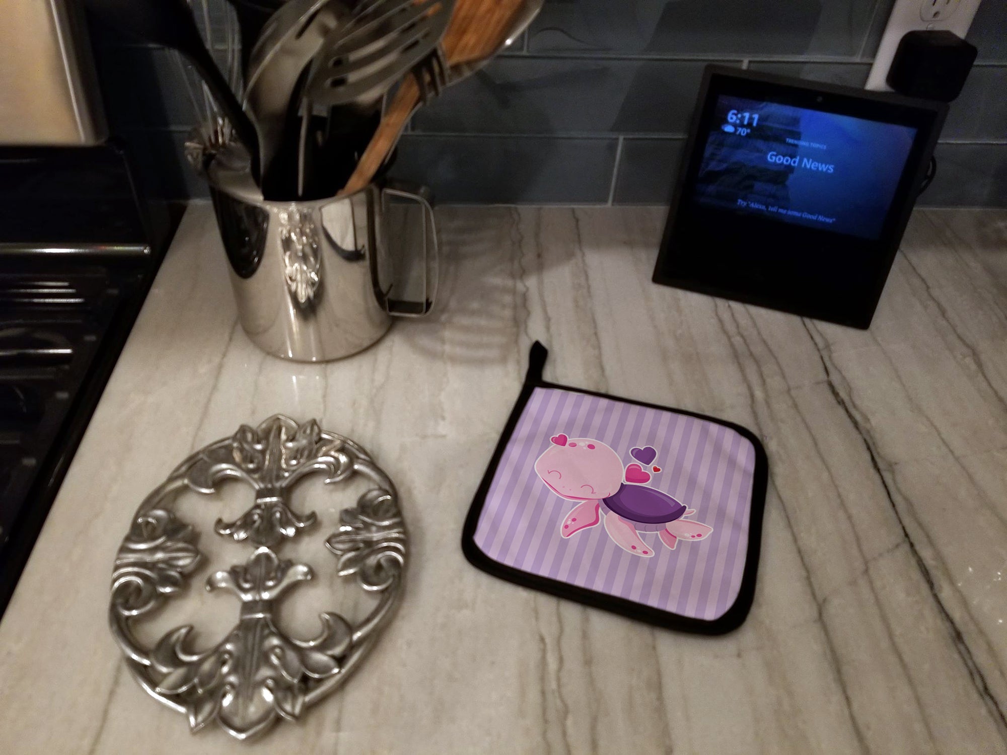 Pink and Purple Turtle Pot Holder Set of 2 Heat Resistant Quilted Hot Pads 7.5 x 7.5 Inch, Insulated Kitchen Trivets for Cooking & Baking
