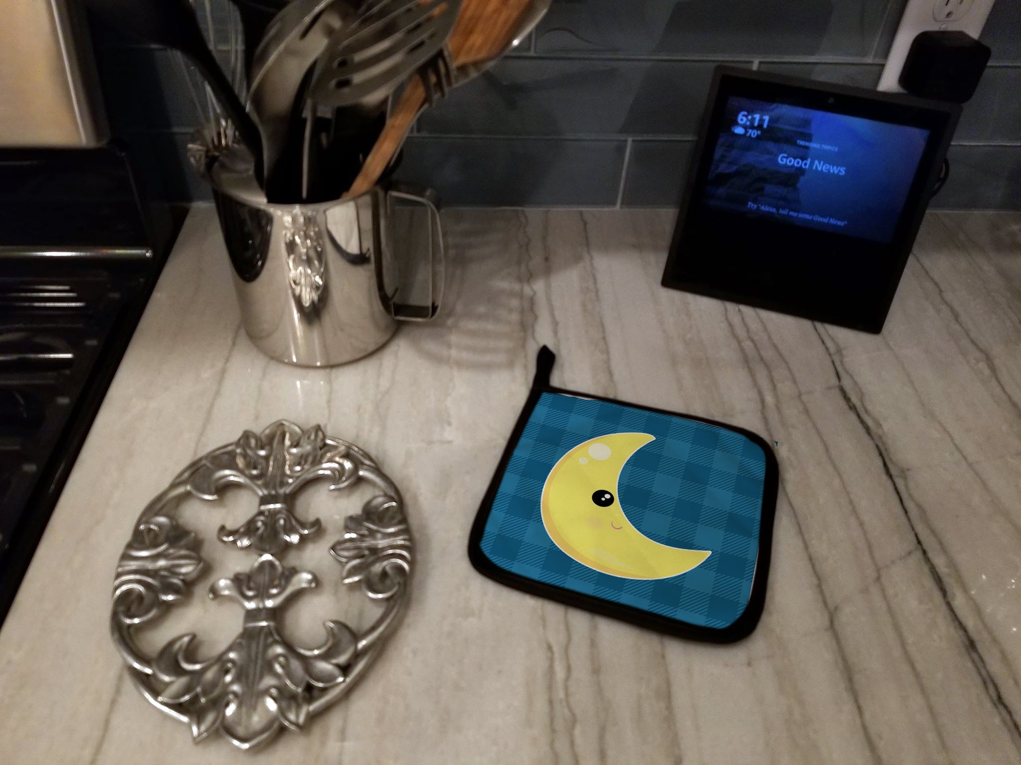 Weather Moon Face Pot Holder Set of 2 Heat Resistant Quilted Hot Pads 7.5 x 7.5 Inch, Insulated Kitchen Trivets for Cooking & Baking