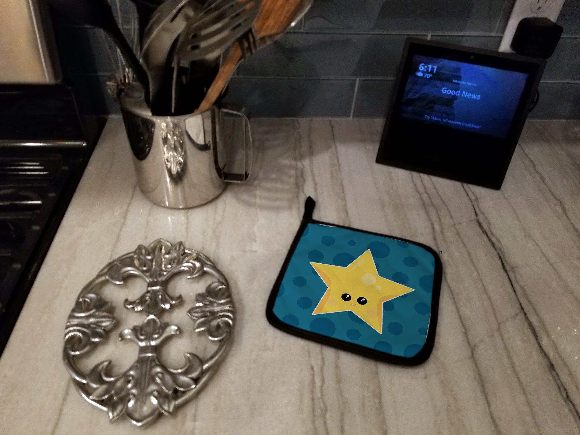 Weather Night Star Face Pot Holder Set of 2 Heat Resistant Quilted Hot Pads 7.5 x 7.5 Inch, Insulated Kitchen Trivets for Cooking & Baking