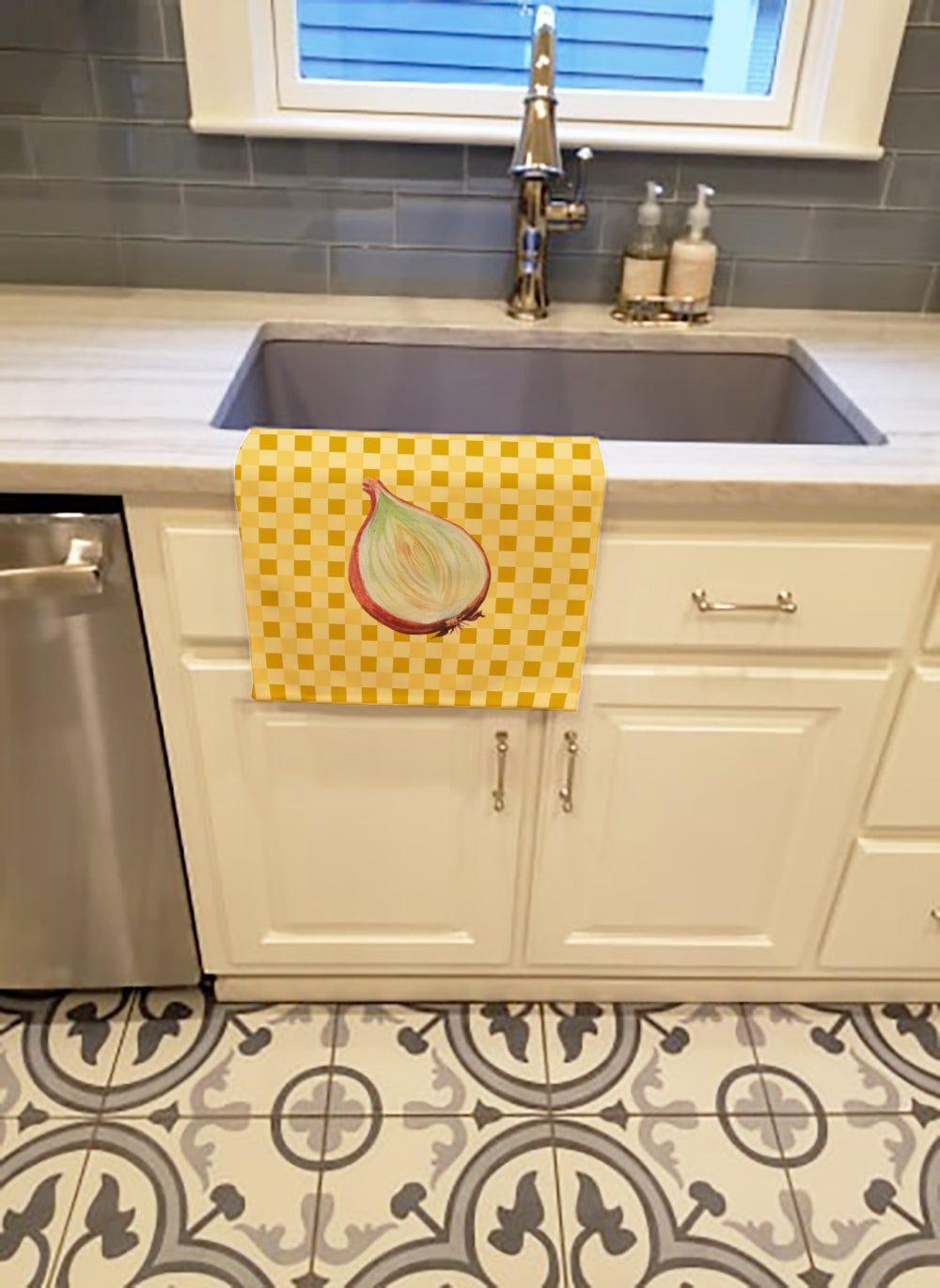 Onion on Basketweave Kitchen Towel Velour Plush Front and Cotton Loop Back Machine Washable