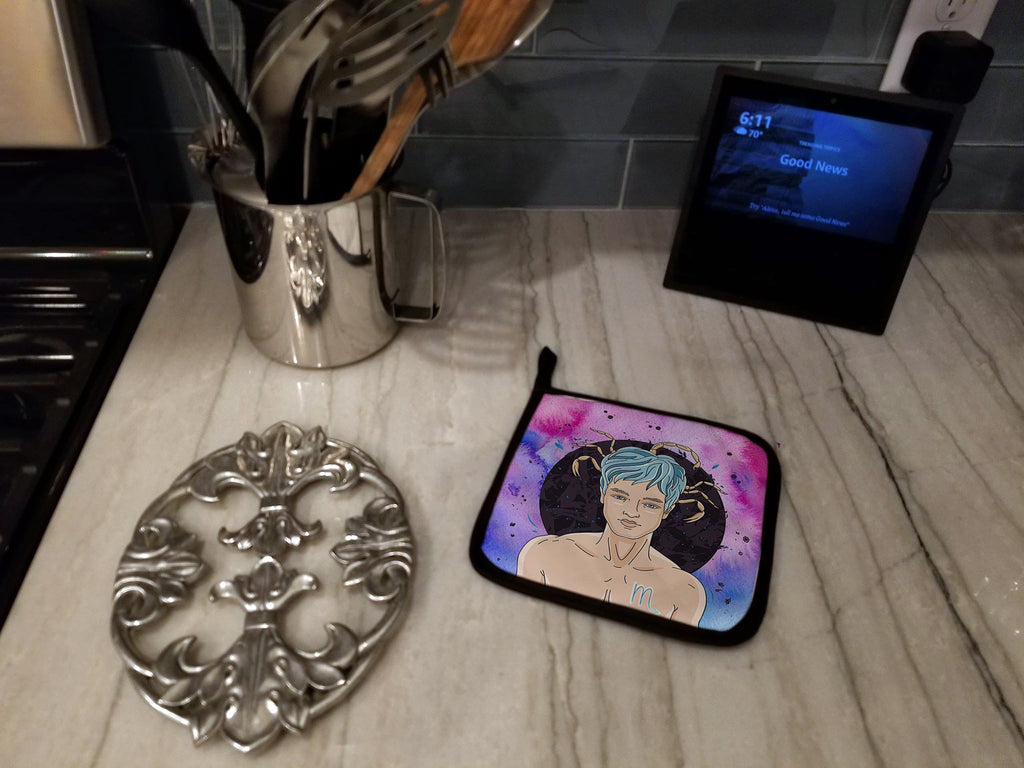 Scorpio Zodiac Sign Pot Holder Set of 2 Heat Resistant Quilted Hot Pads 7.5 x 7.5 Inch, Insulated Kitchen Trivets for Cooking & Baking