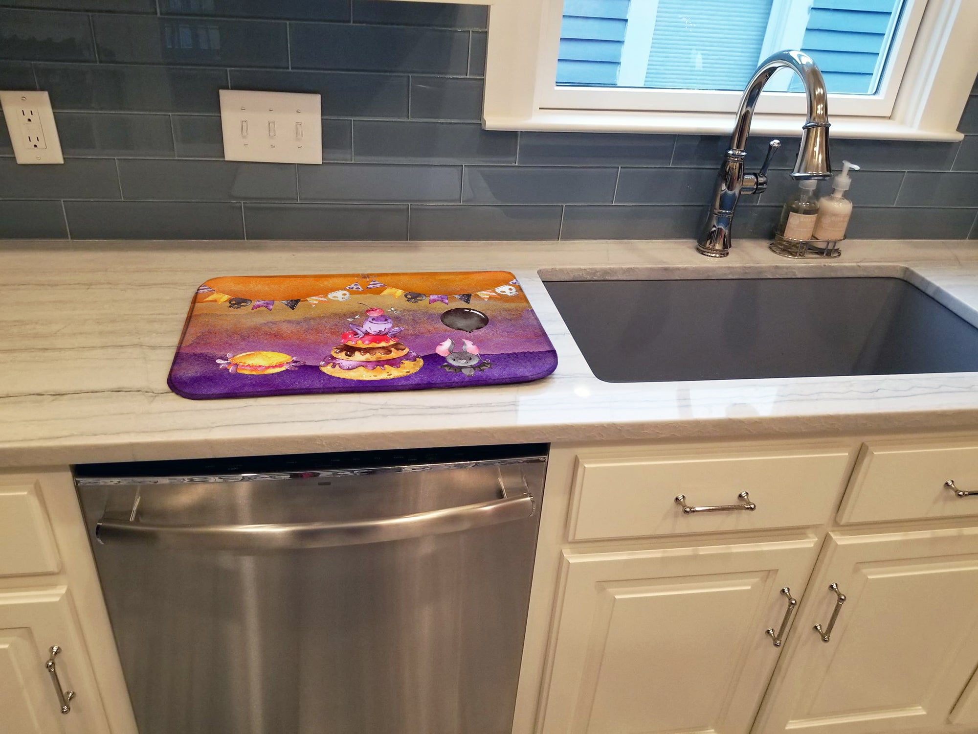 Halloween Sweets Party Dish Drying Mat Absorbent Dish Drying Mat Pad for Kitchen Counter Dish Drainer Mat for Countertop, 14 x 21", Multicolor