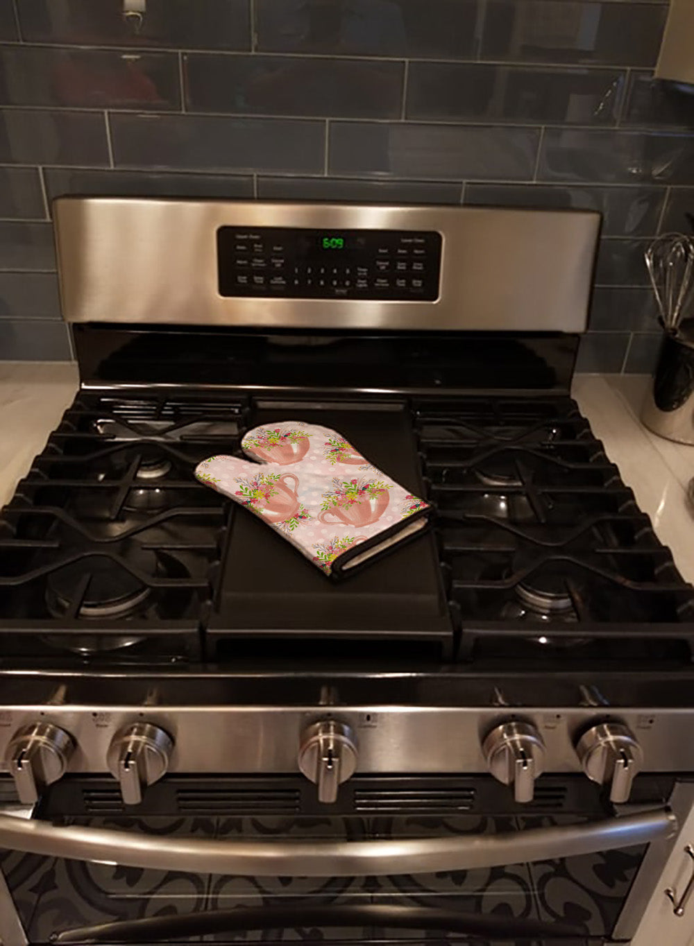 Tea Cup and Flowers Pink Oven Mitt Heat Resistant Thick Oven Mitt for Hot Pans and Oven, Kitchen Mitt Protect Hands, Cooking Baking Glove