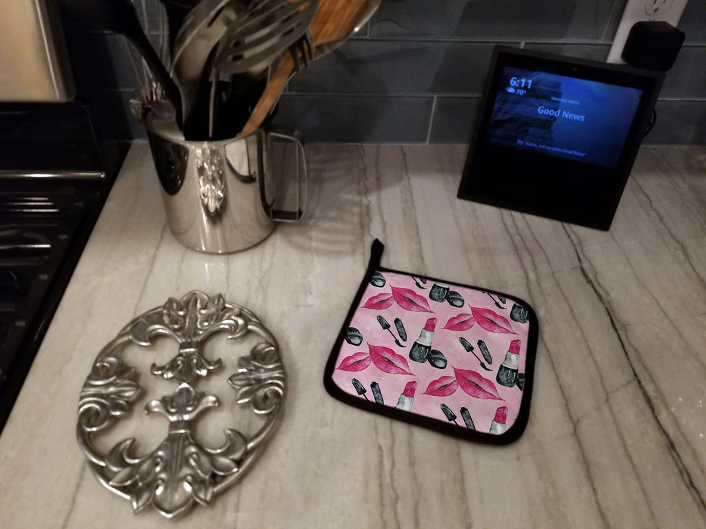 Watercolor Diva Lipstick  Pot Holder Set of 2 Heat Resistant Quilted Hot Pads 7.5 x 7.5 Inch, Insulated Kitchen Trivets for Cooking & Baking