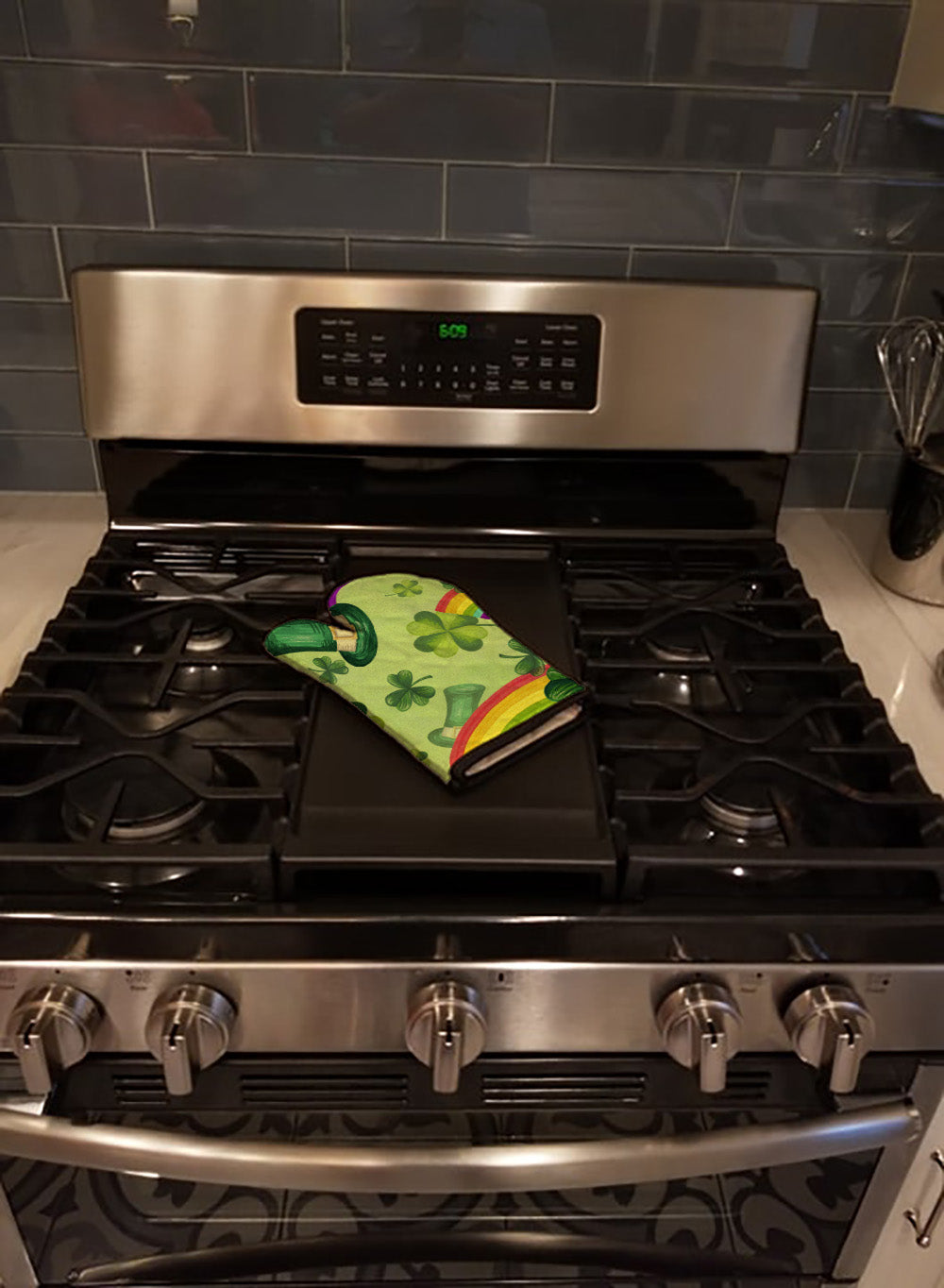 Watercolor St Patrick's Day Lucky Leprechan Oven Mitt Heat Resistant Thick Oven Mitt for Hot Pans and Oven, Kitchen Mitt Protect Hands, Cooking Baking Glove
