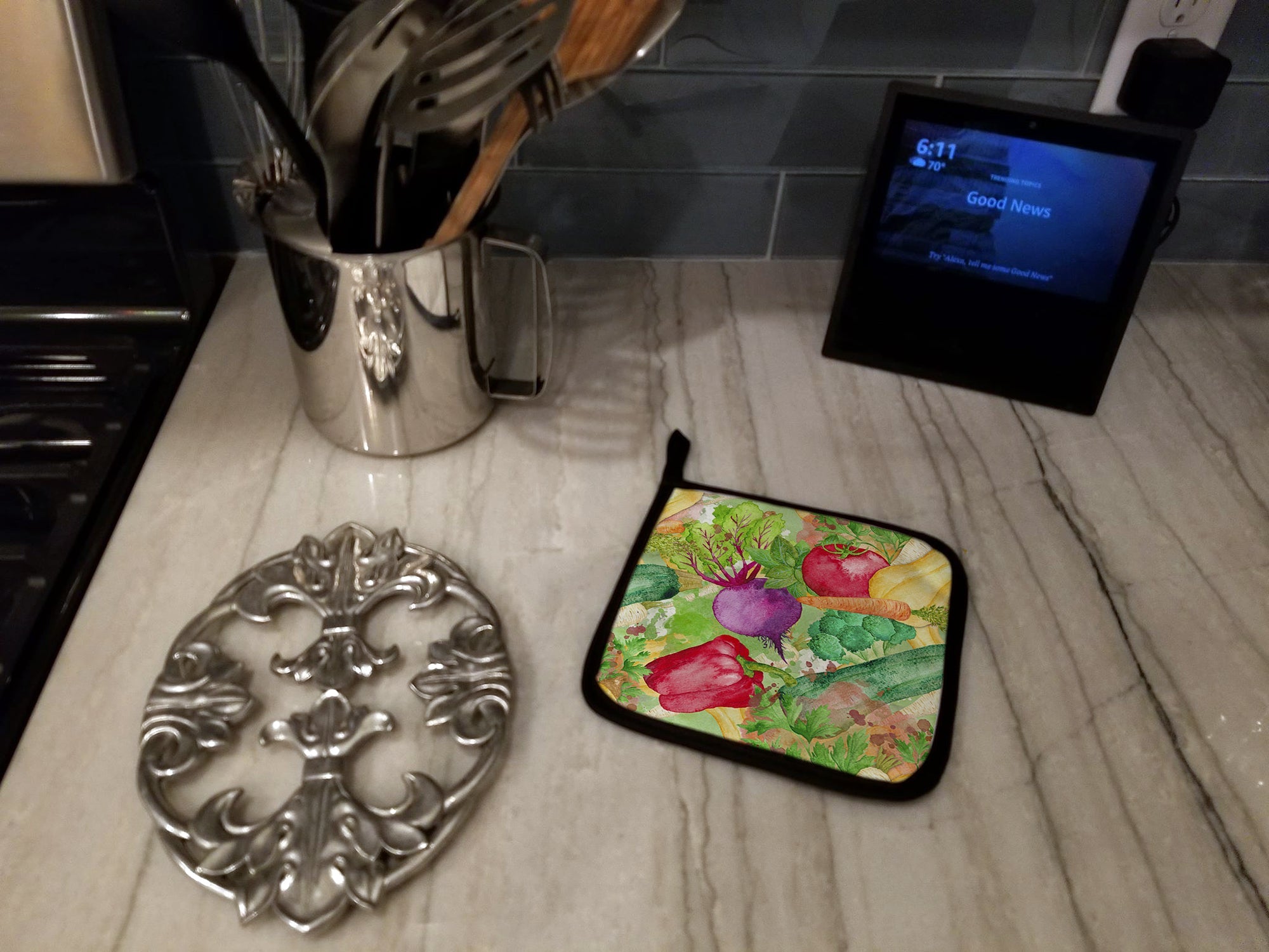 Watercolor Vegetables Farm to Table Pot Holder Set of 2 Heat Resistant Quilted Hot Pads 7.5 x 7.5 Inch, Insulated Kitchen Trivets for Cooking & Baking