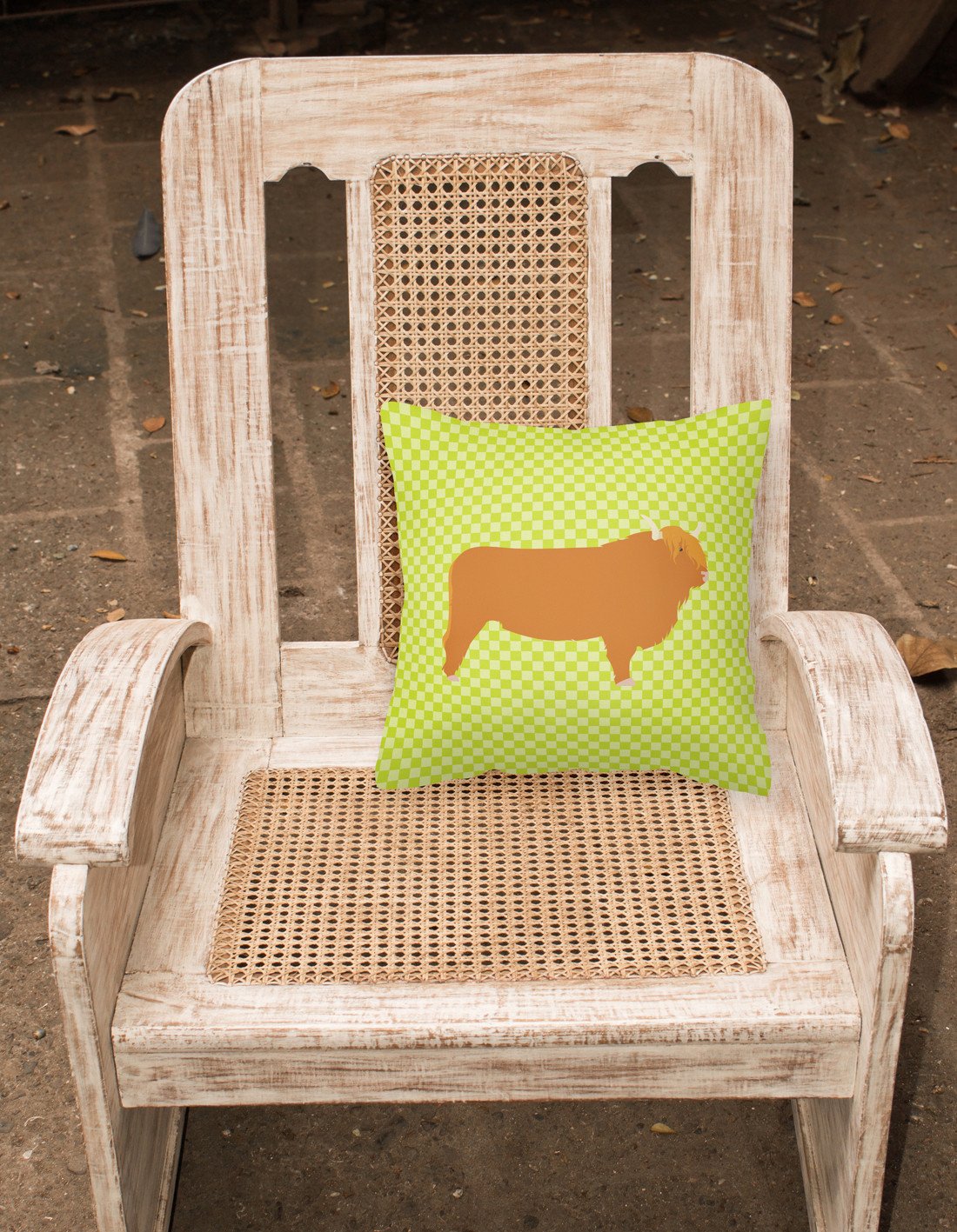 Highland Cow Green Decorative Throw Pillow 18x18 Indoor Outdoor Accent Cushion, Fabric Cover with Insert for Sofa, Bed, Porch & Living Room
