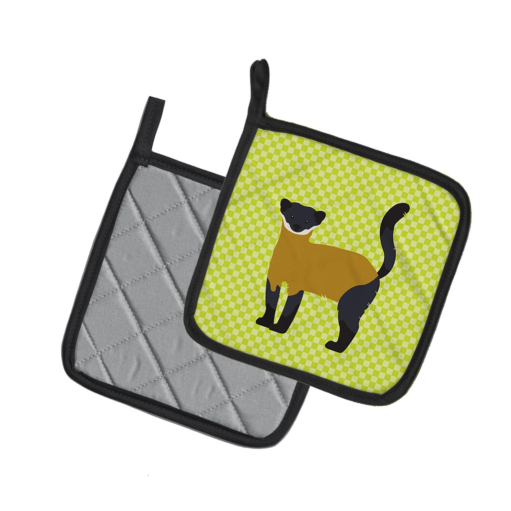 Yellow-Throated Marten Green Pot Holder Set of 2 Heat Resistant Quilted Hot Pads 7.5 x 7.5 Inch, Insulated Kitchen Trivets for Cooking & Baking