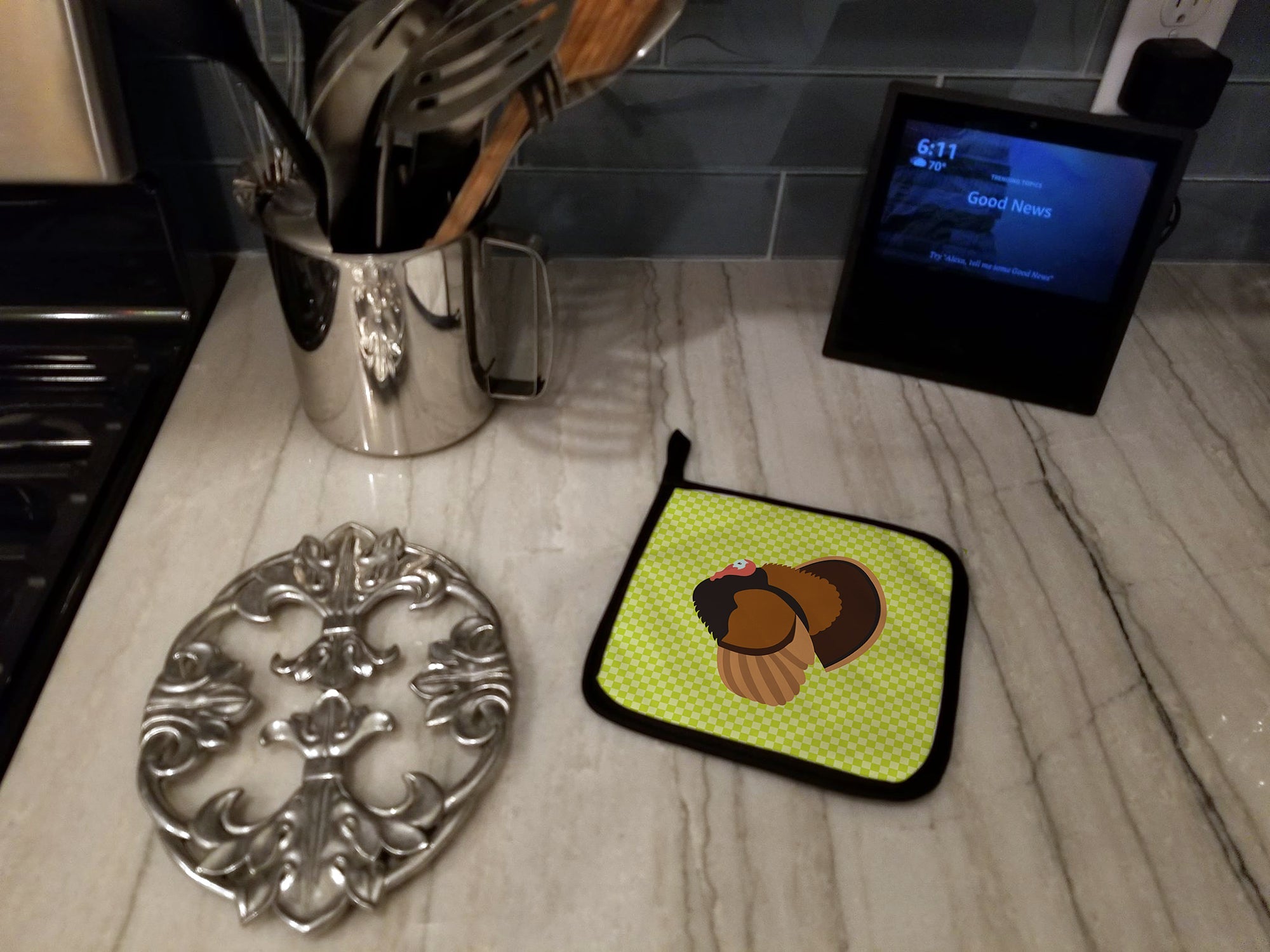 Bronze Turkey Green Pot Holder Set of 2 Heat Resistant Quilted Hot Pads 7.5 x 7.5 Inch, Insulated Kitchen Trivets for Cooking & Baking