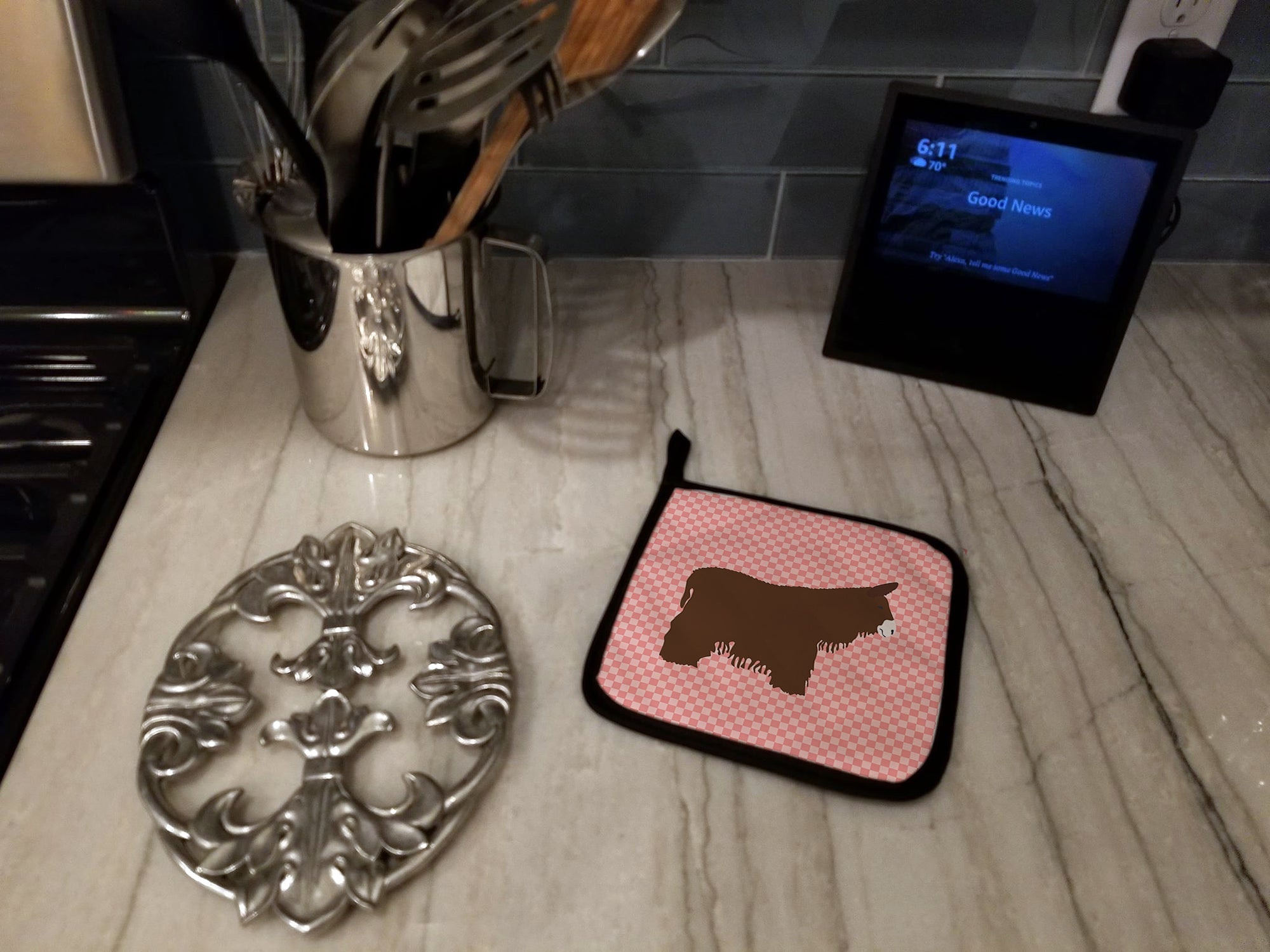 Poitou Poiteuin Donkey Pink Check Pot Holder Set of 2 Heat Resistant Quilted Hot Pads 7.5 x 7.5 Inch, Insulated Kitchen Trivets for Cooking & Baking