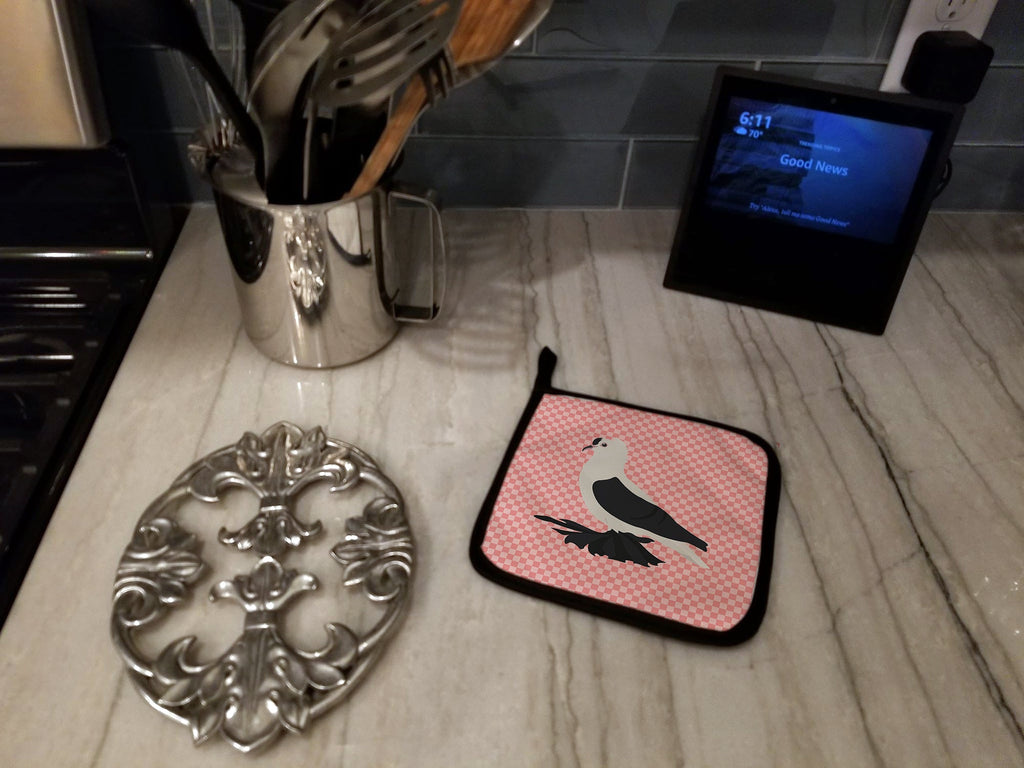 Saxon Fairy Swallow Pigeon Pink Check Pot Holder Set of 2 Heat Resistant Quilted Hot Pads 7.5 x 7.5 Inch, Insulated Kitchen Trivets for Cooking & Baking