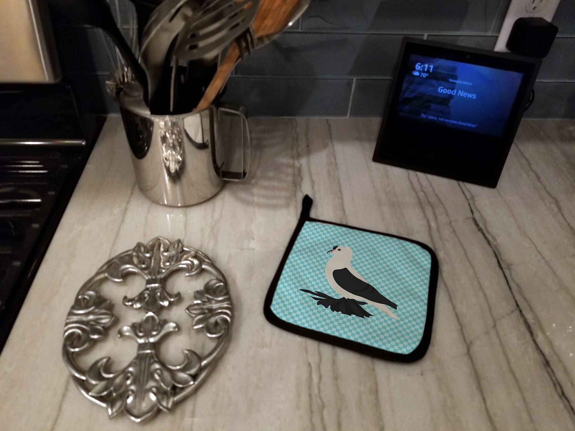 Saxon Fairy Swallow Pigeon Blue Check Pot Holder Set of 2 Heat Resistant Quilted Hot Pads 7.5 x 7.5 Inch, Insulated Kitchen Trivets for Cooking & Baking