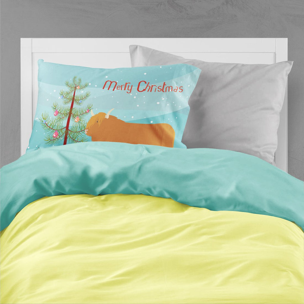 Highland Cow Christmas Standard Pillowcase Lightweight Super Soft Easy Care Decorative Artwork Pillowcase, Standard