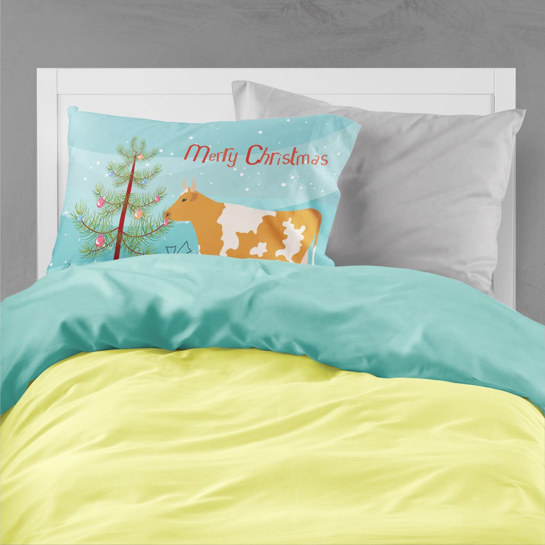 Guernsey Cow Christmas Standard Pillowcase Lightweight Super Soft Easy Care Decorative Artwork Pillowcase, Standard