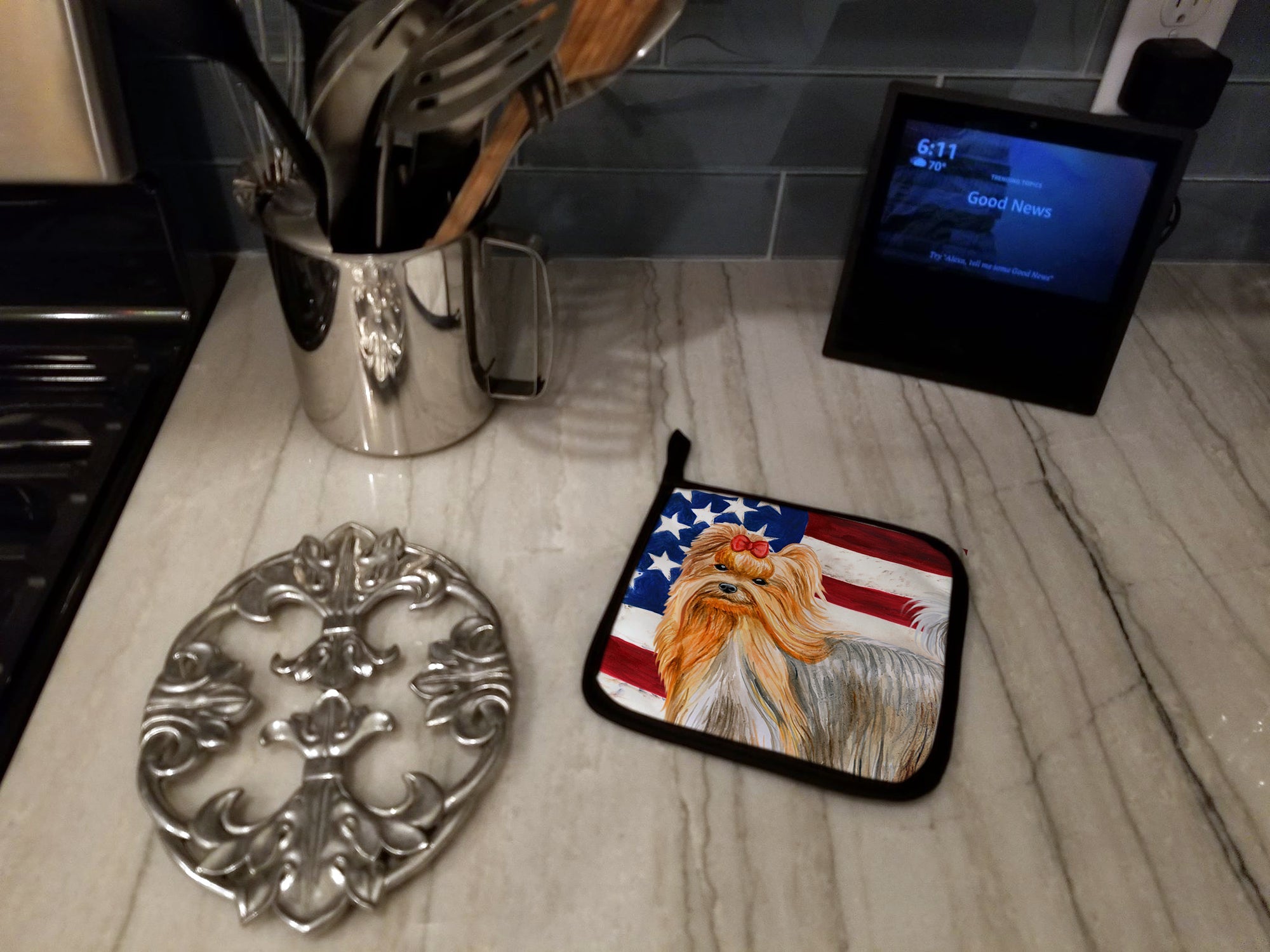Yorkshire Terrier Patriotic Pot Holder Set of 2 Heat Resistant Quilted Hot Pads 7.5 x 7.5 Inch, Insulated Kitchen Trivets for Cooking & Baking