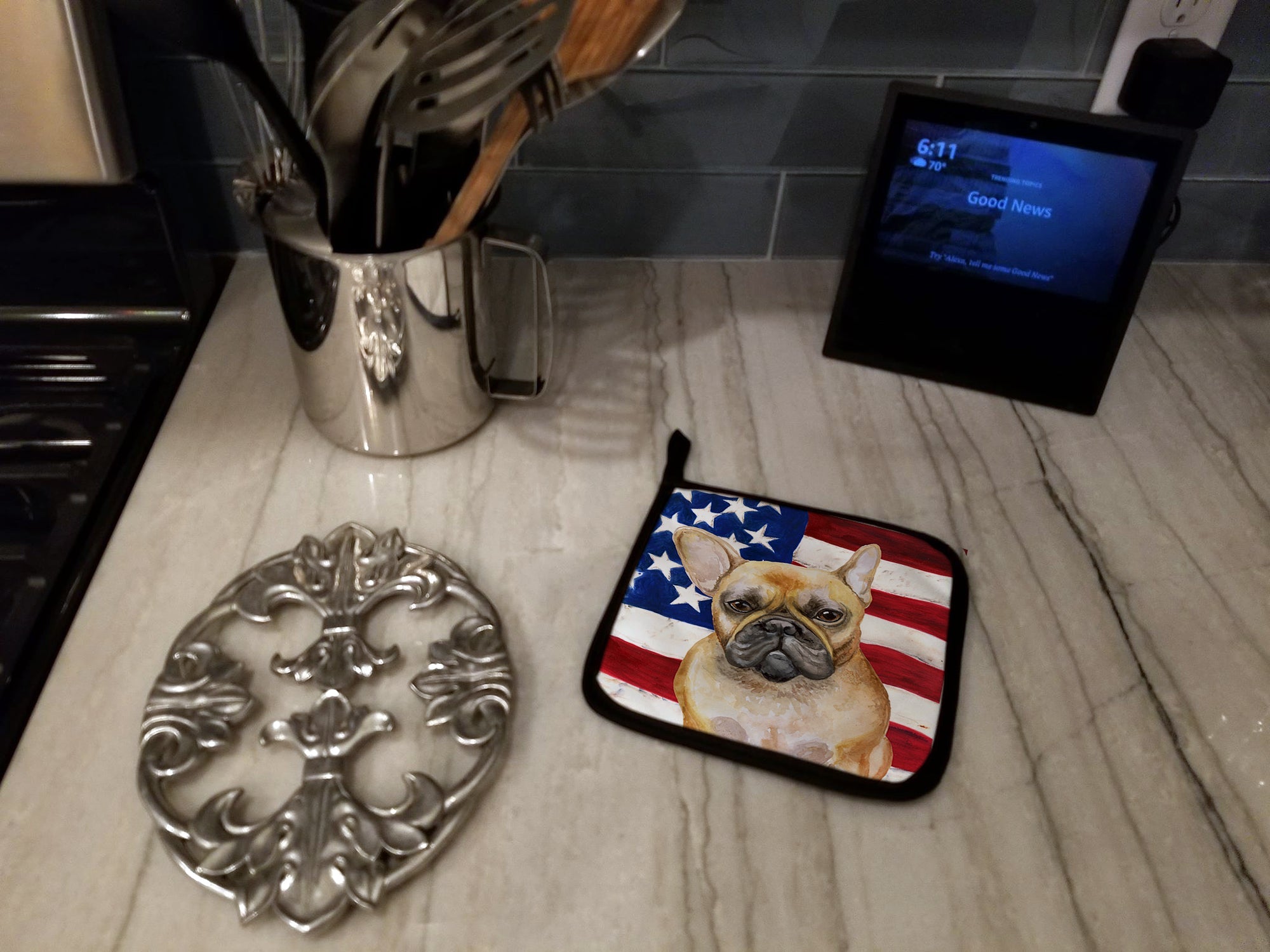 French Bulldog Patriotic Pot Holder Set of 2 Heat Resistant Quilted Hot Pads 7.5 x 7.5 Inch, Insulated Kitchen Trivets for Cooking & Baking