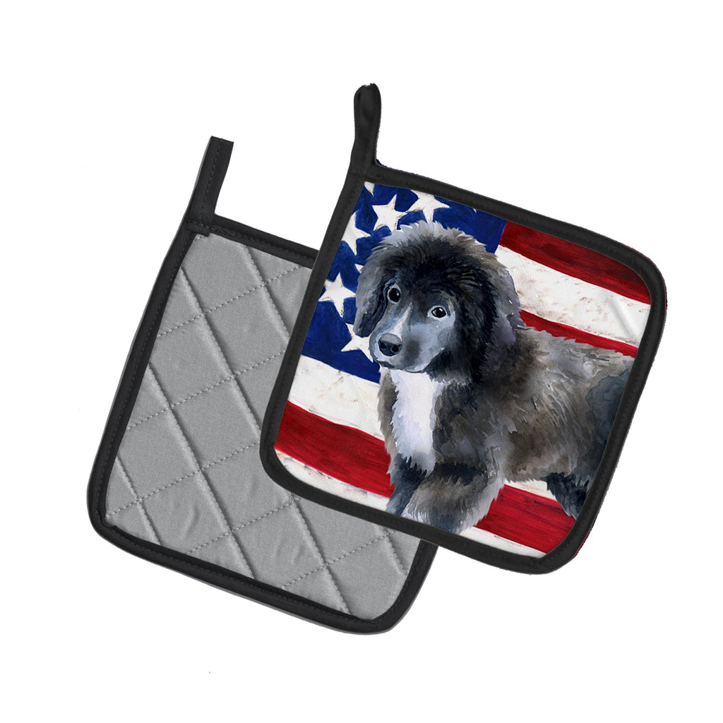 Newfoundland Puppy Patriotic Pot Holder Set of 2 Heat Resistant Quilted Hot Pads 7.5 x 7.5 Inch, Insulated Kitchen Trivets for Cooking & Baking