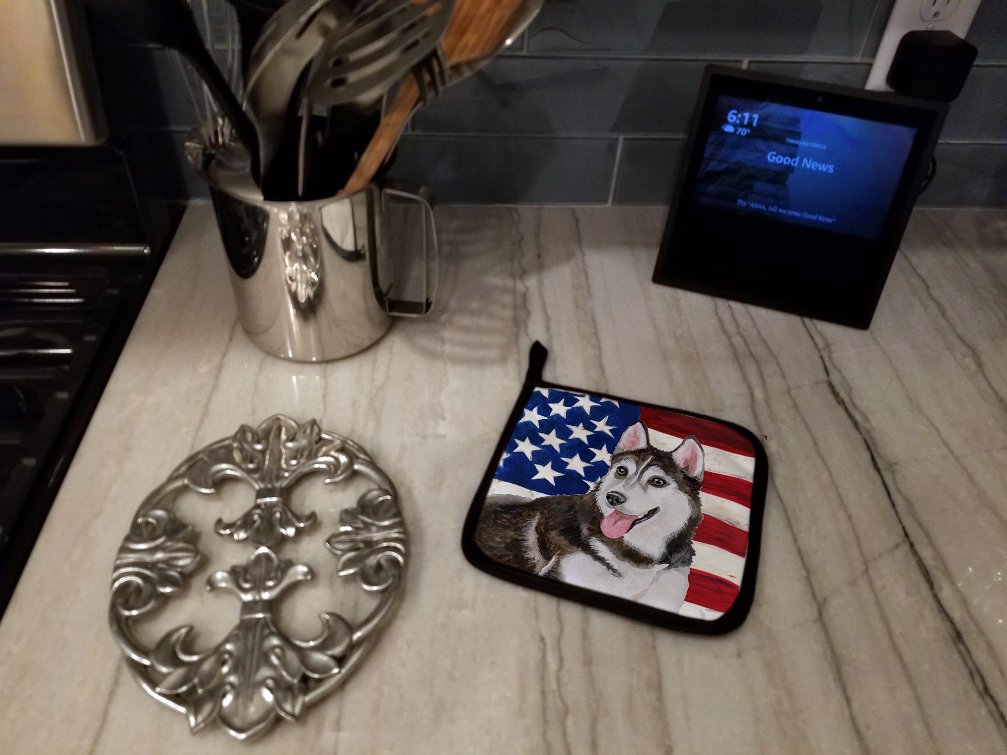 Siberian Husky #2 Patriotic Pot Holder Set of 2 Heat Resistant Quilted Hot Pads 7.5 x 7.5 Inch, Insulated Kitchen Trivets for Cooking & Baking