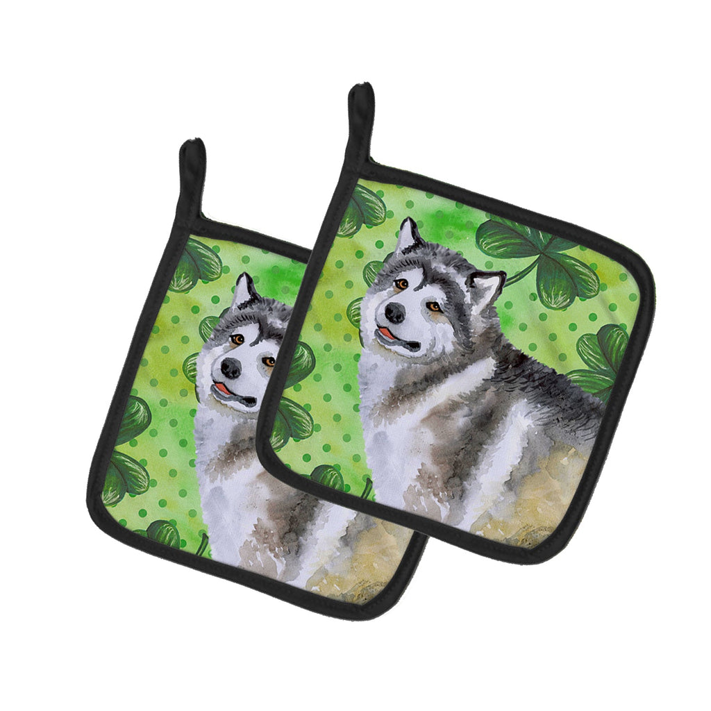 Alaskan Malamute St Patrick's Pot Holder Set of 2 Heat Resistant Quilted Hot Pads 7.5 x 7.5 Inch, Insulated Kitchen Trivets for Cooking & Baking