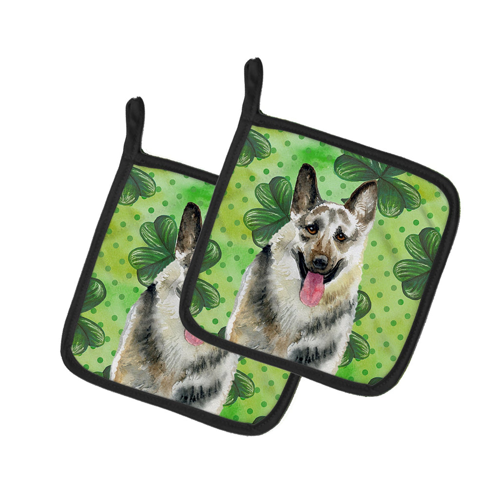 East-European Shepherd St Patrick's Pot Holder Set of 2 Heat Resistant Quilted Hot Pads 7.5 x 7.5 Inch, Insulated Kitchen Trivets for Cooking & Baking