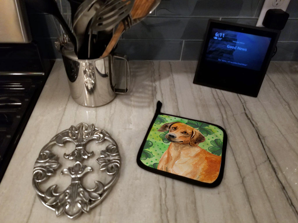 Rhodesian Ridgeback St Patrick's Pot Holder Set of 2 Heat Resistant Quilted Hot Pads 7.5 x 7.5 Inch, Insulated Kitchen Trivets for Cooking & Baking