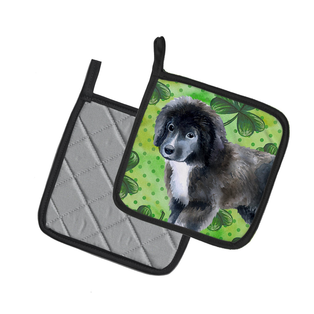 Newfoundland Puppy St Patrick's Pot Holder Set of 2 Heat Resistant Quilted Hot Pads 7.5 x 7.5 Inch, Insulated Kitchen Trivets for Cooking & Baking