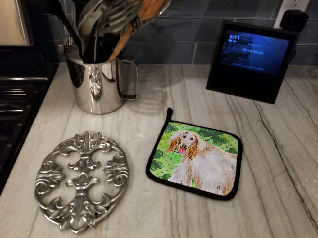 Afghan Hound St Patrick's Pot Holder Set of 2 Heat Resistant Quilted Hot Pads 7.5 x 7.5 Inch, Insulated Kitchen Trivets for Cooking & Baking