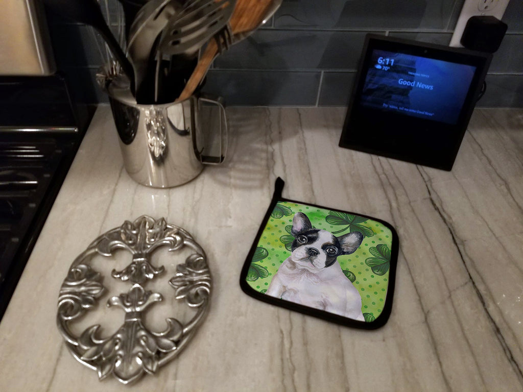 French Bulldog Black White St Patrick's Pot Holder Set of 2 Heat Resistant Quilted Hot Pads 7.5 x 7.5 Inch, Insulated Kitchen Trivets for Cooking & Baking