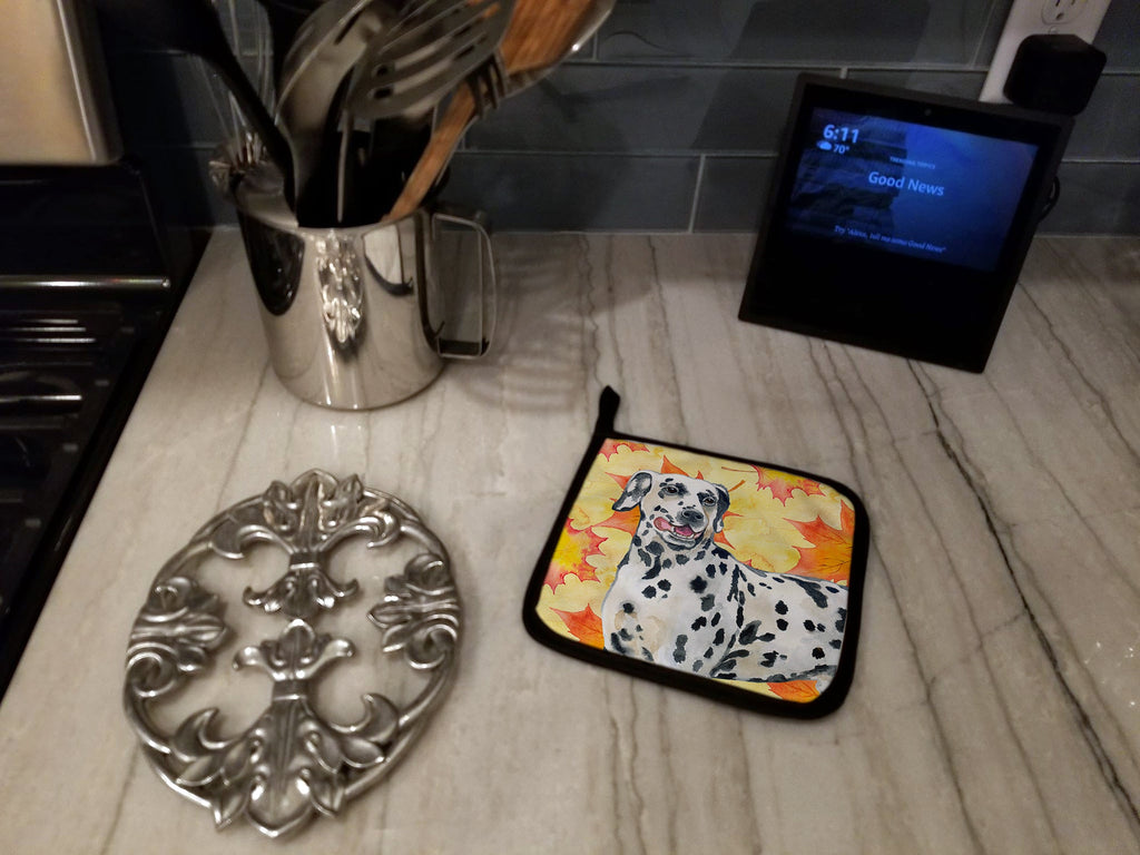 Dalmatian Fall Pot Holder Set of 2 Heat Resistant Quilted Hot Pads 7.5 x 7.5 Inch, Insulated Kitchen Trivets for Cooking & Baking