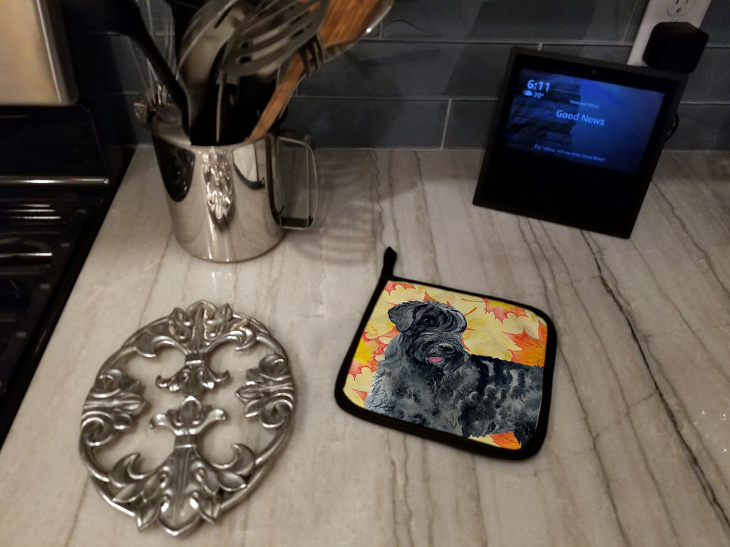 Giant Schnauzer Fall Pot Holder Set of 2 Heat Resistant Quilted Hot Pads 7.5 x 7.5 Inch, Insulated Kitchen Trivets for Cooking & Baking