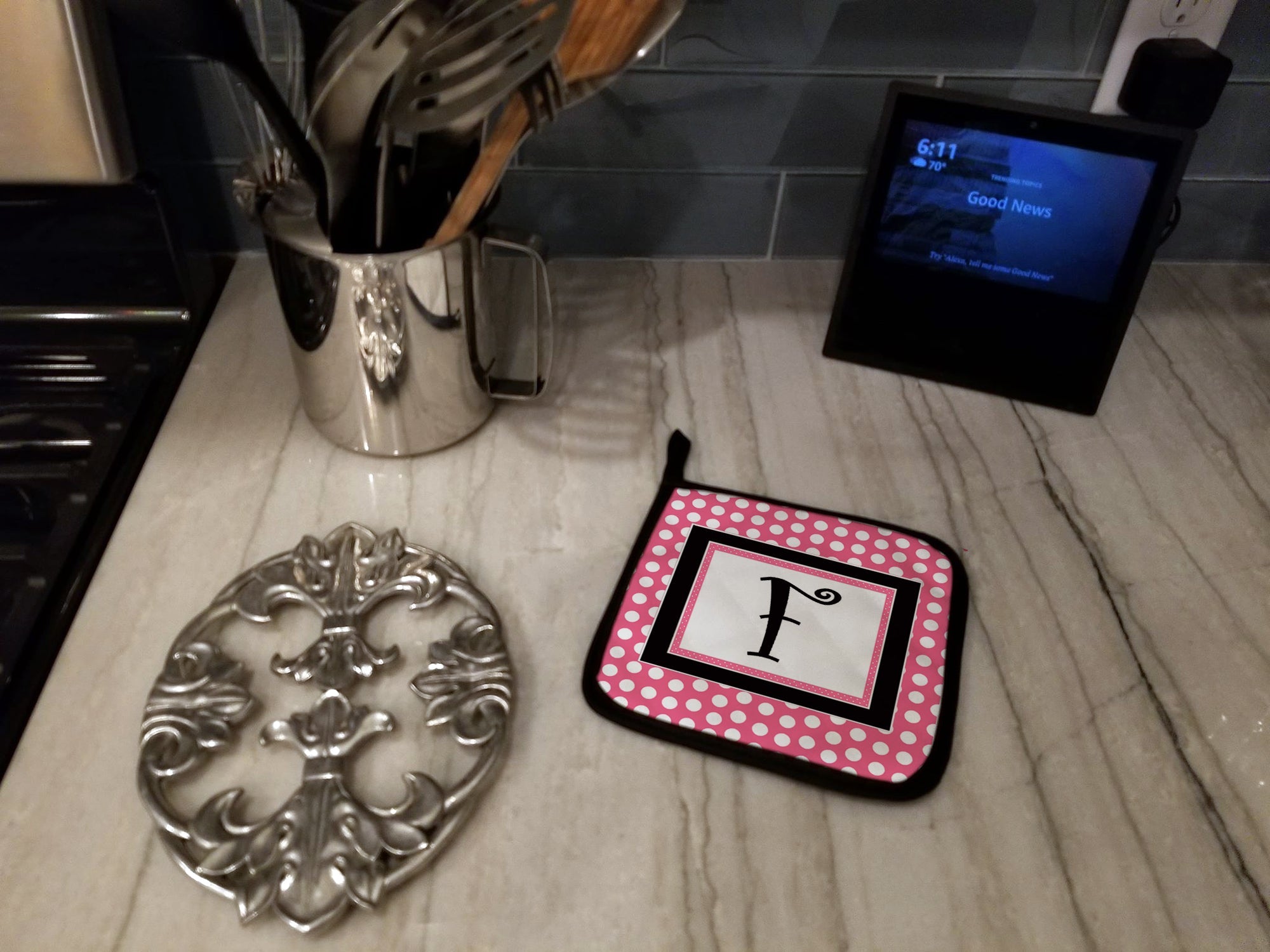 Letter F Monogram - Pink Black Polka Dots Pot Holder Set of 2 Heat Resistant Quilted Hot Pads 7.5 x 7.5 Inch, Insulated Kitchen Trivets for Cooking & Baking