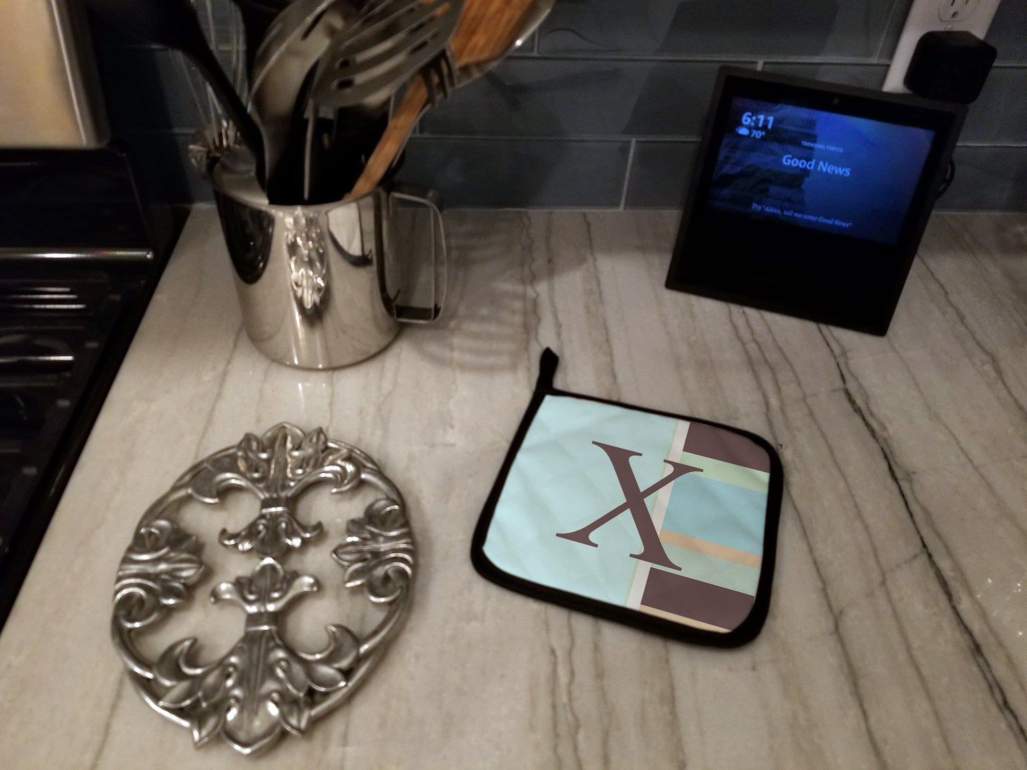 Letter X Initial Monogram - Blue Stripes Pot Holder Set of 2 Heat Resistant Quilted Hot Pads 7.5 x 7.5 Inch, Insulated Kitchen Trivets for Cooking & Baking