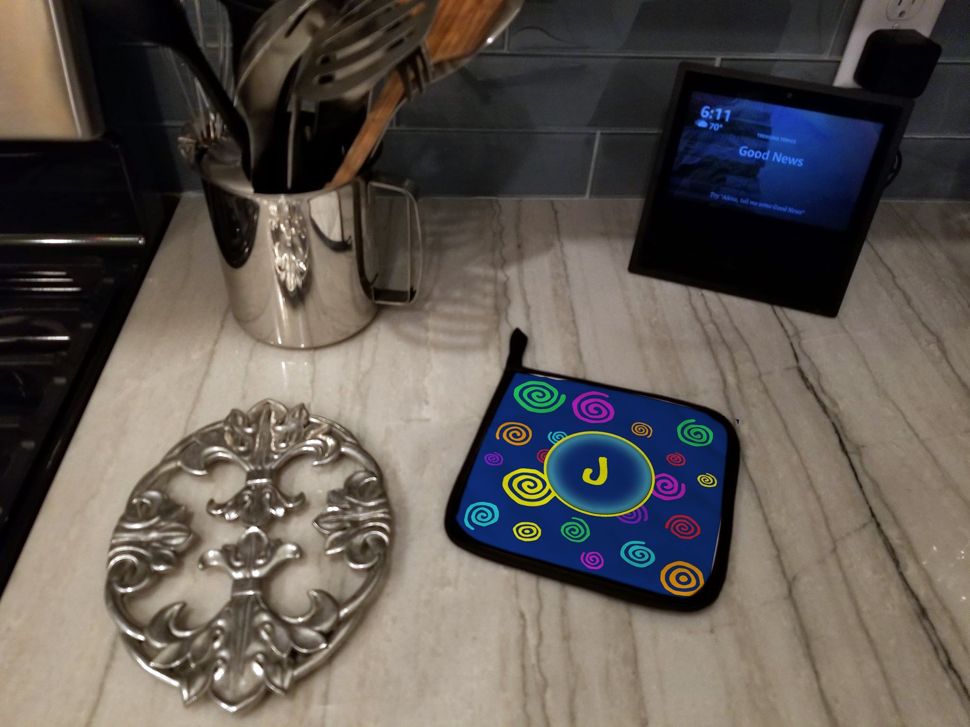Letter J Initial Monogram - Blue Swirls Pot Holder Set of 2 Heat Resistant Quilted Hot Pads 7.5 x 7.5 Inch, Insulated Kitchen Trivets for Cooking & Baking
