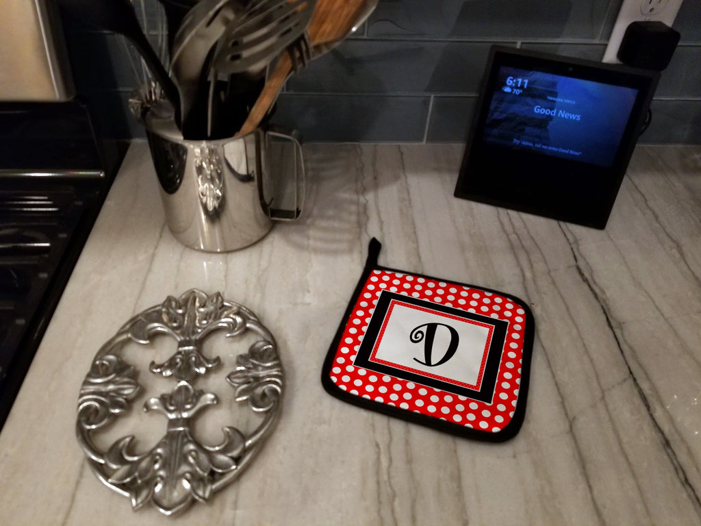Letter D Initial  - Red Black Polka Dots Pot Holder Set of 2 Heat Resistant Quilted Hot Pads 7.5 x 7.5 Inch, Insulated Kitchen Trivets for Cooking & Baking