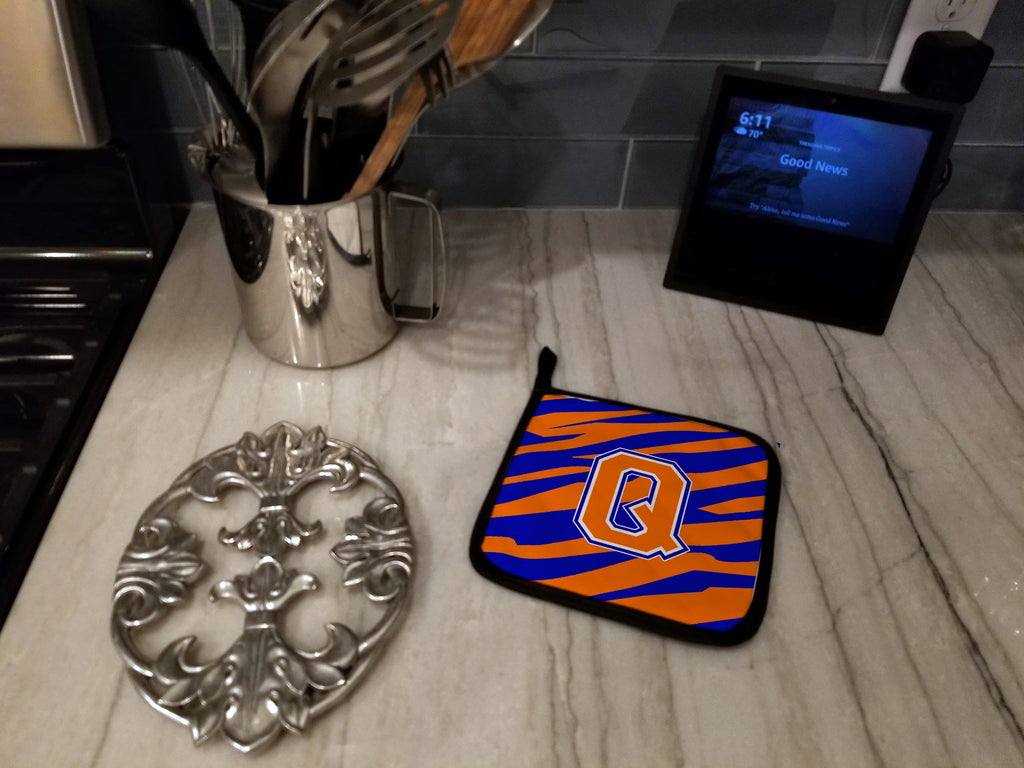 Letter Q Initial Tiger Stripe - Blue Orange  Pot Holder Set of 2 Heat Resistant Quilted Hot Pads 7.5 x 7.5 Inch, Insulated Kitchen Trivets for Cooking & Baking