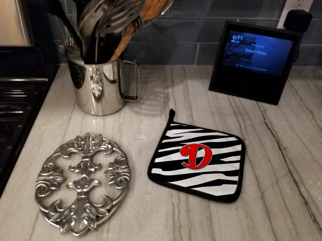 Letter D Initial Monogram - Zebra Red Pot Holder Set of 2 Heat Resistant Quilted Hot Pads 7.5 x 7.5 Inch, Insulated Kitchen Trivets for Cooking & Baking