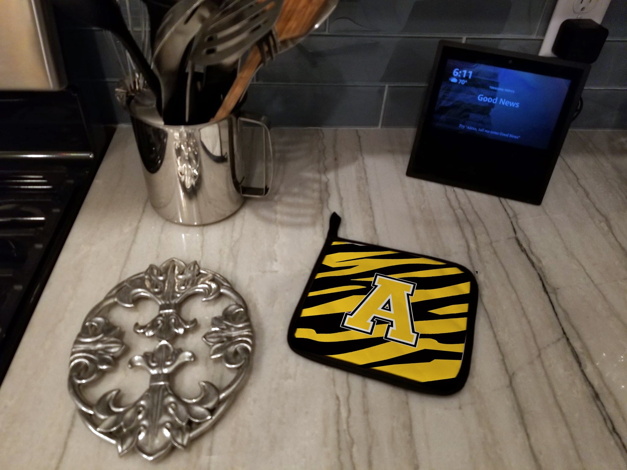 Letter A Monogram - Black Gold Tiger Stripe Pot Holder Set of 2 Heat Resistant Quilted Hot Pads 7.5 x 7.5 Inch, Insulated Kitchen Trivets for Cooking & Baking