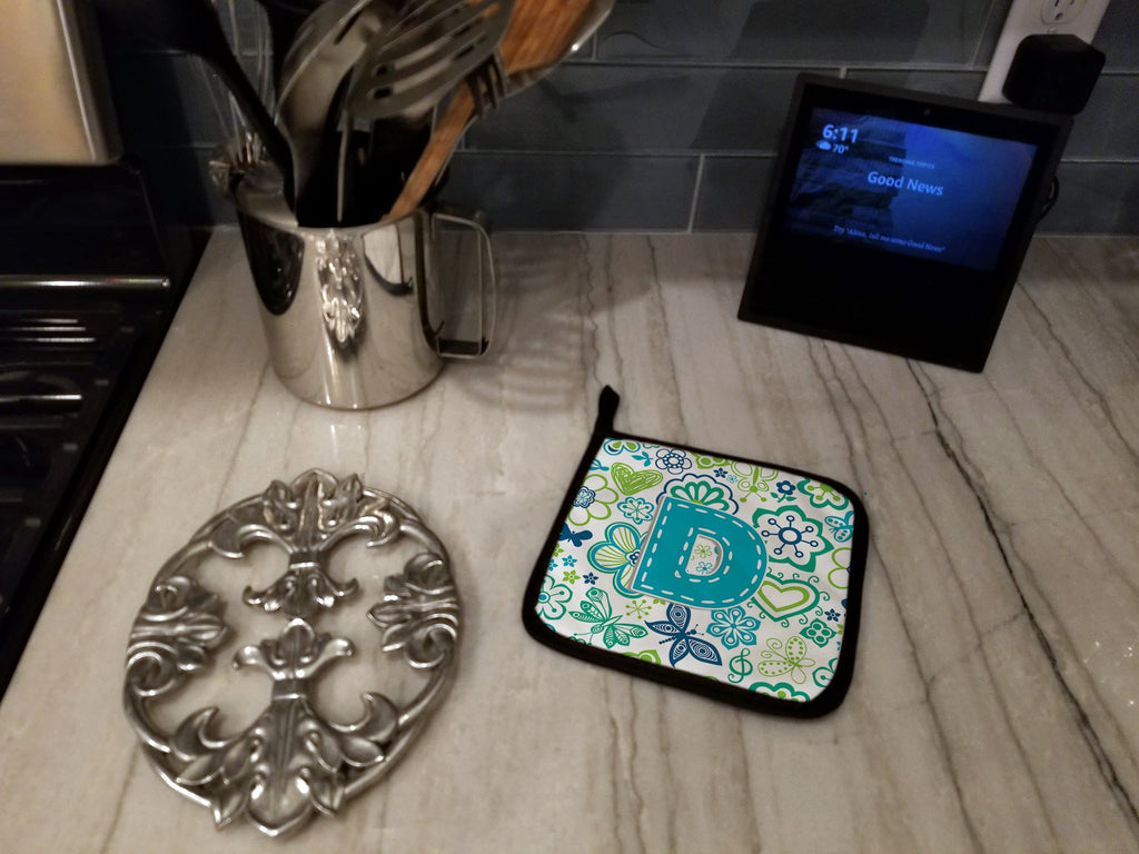 Letter D Flowers and Butterflies Teal Blue Pot Holder Set of 2 Heat Resistant Quilted Hot Pads 7.5 x 7.5 Inch, Insulated Kitchen Trivets for Cooking & Baking