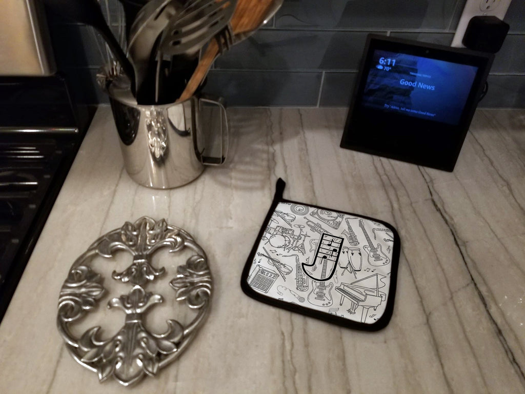 Letter J Musical Note Letters Pot Holder Set of 2 Heat Resistant Quilted Hot Pads 7.5 x 7.5 Inch, Insulated Kitchen Trivets for Cooking & Baking