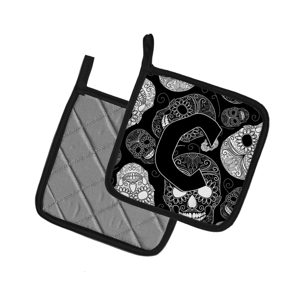 Letter C Day of the Dead Skulls Black Pot Holder Set of 2 Heat Resistant Quilted Hot Pads 7.5 x 7.5 Inch, Insulated Kitchen Trivets for Cooking & Baking