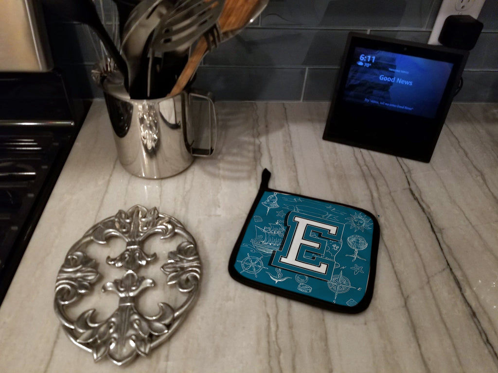 Letter E Sea Doodles Initial Alphabet Pot Holder Set of 2 Heat Resistant Quilted Hot Pads 7.5 x 7.5 Inch, Insulated Kitchen Trivets for Cooking & Baking