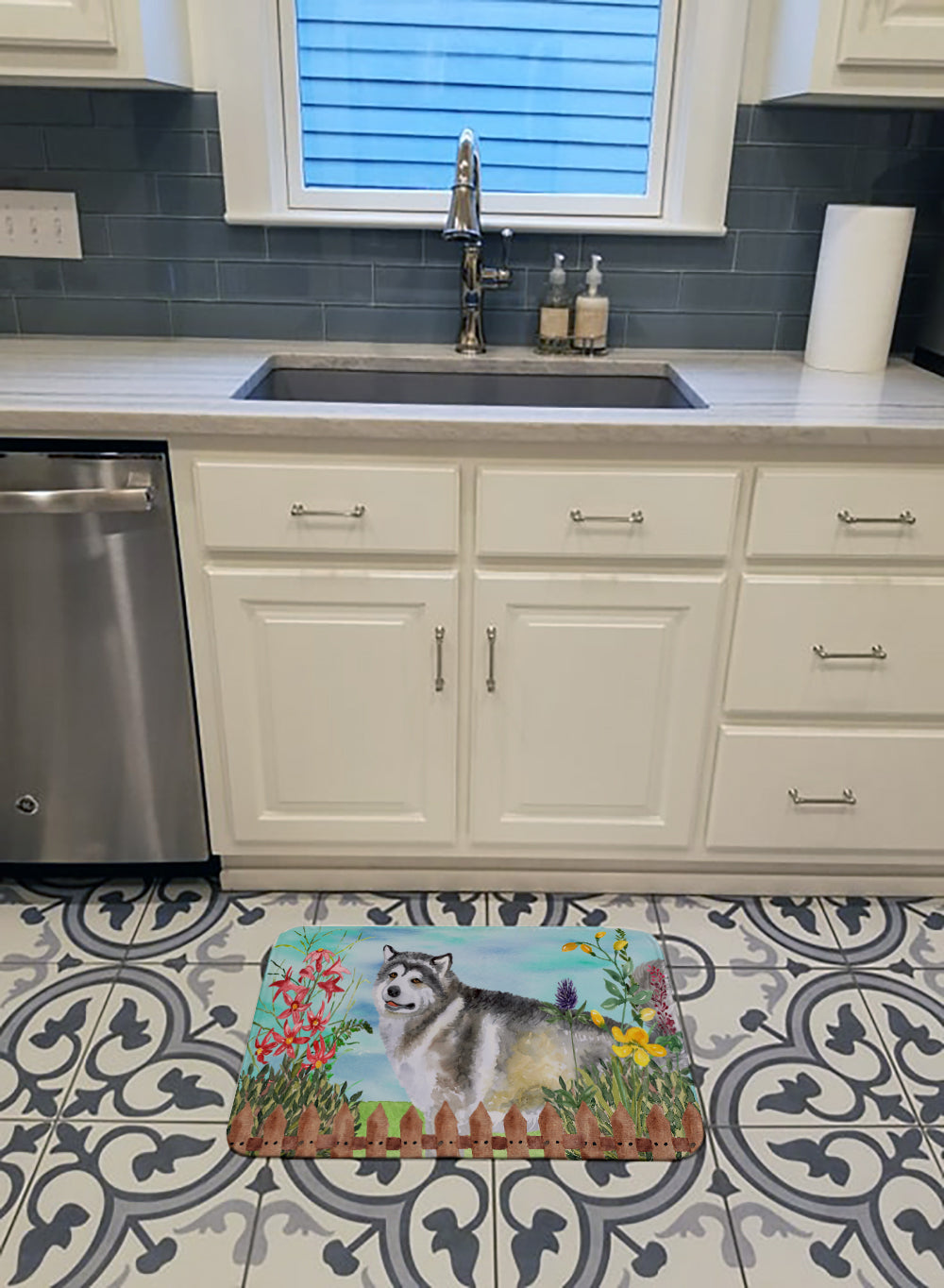 Alaskan Malamute Spring Memory Foam Kitchen Mat Machine Washable Anti-Fatigue Cushion Comfort Bath or Kitchen Rug
