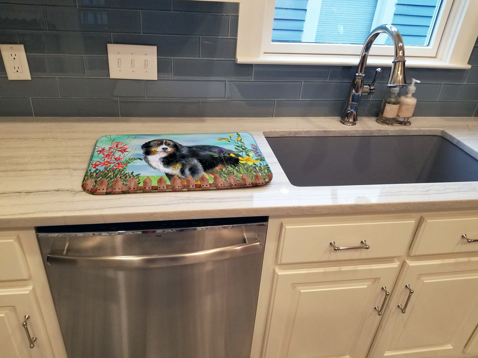 Bernese Mountain Dog Spring Dish Drying Mat Absorbent Dish Drying Mat Pad for Kitchen Counter Dish Drainer Mat for Countertop, 14 x 21", Multicolor