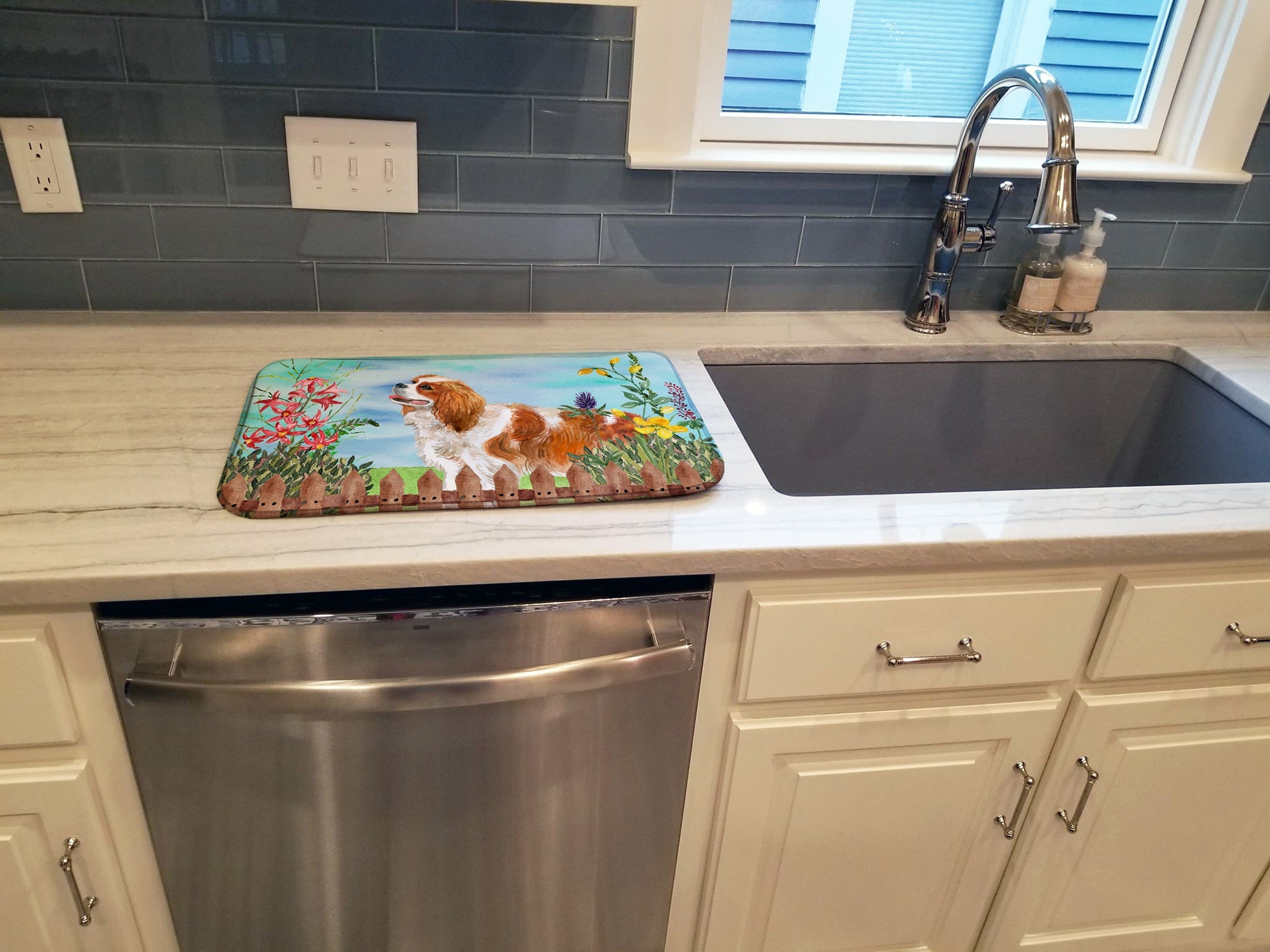 Cavalier Spaniel Spring Dish Drying Mat Absorbent Dish Drying Mat Pad for Kitchen Counter Dish Drainer Mat for Countertop, 14 x 21", Multicolor