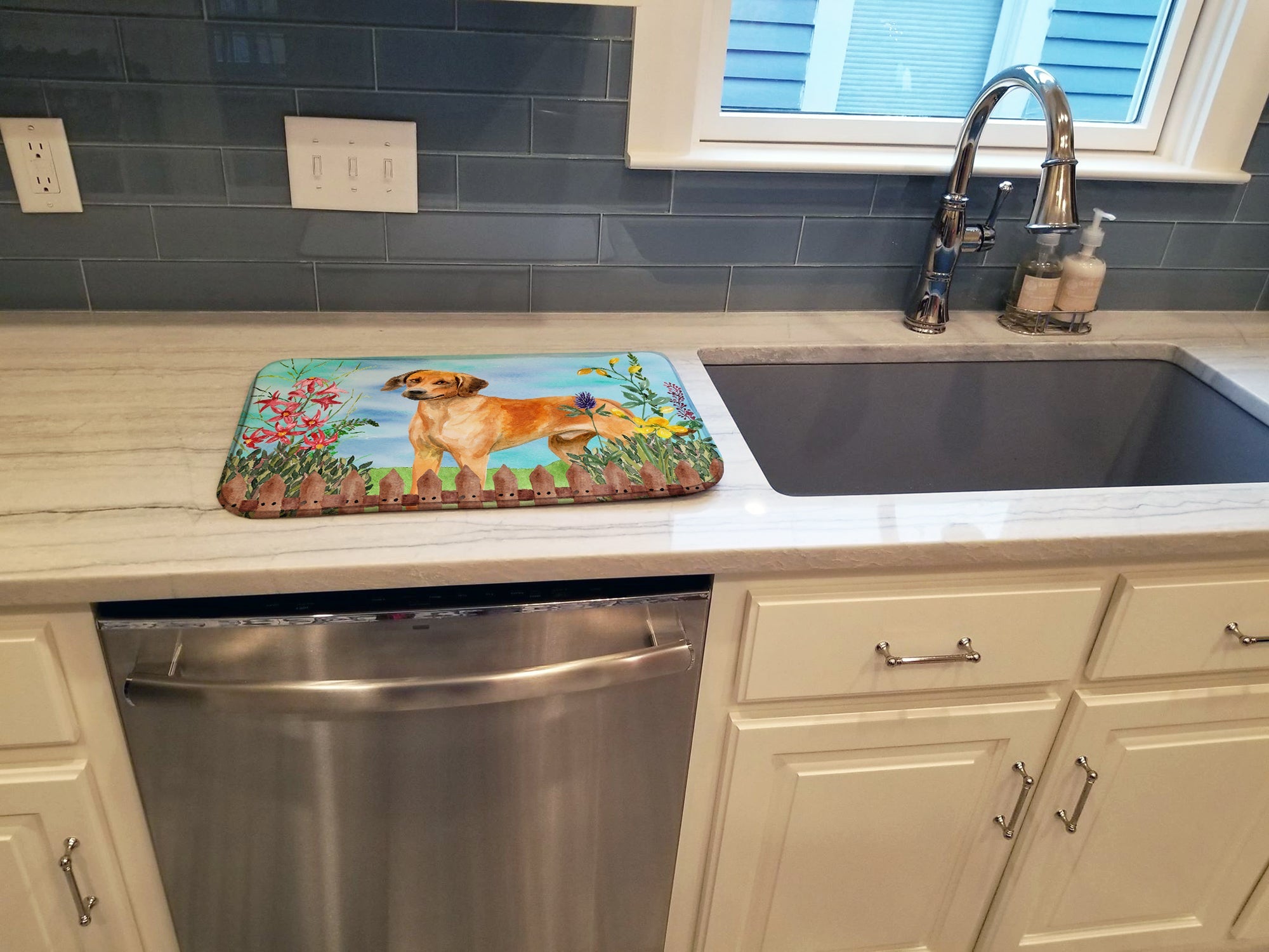 Rhodesian Ridgeback Spring Dish Drying Mat Absorbent Dish Drying Mat Pad for Kitchen Counter Dish Drainer Mat for Countertop, 14 x 21", Multicolor