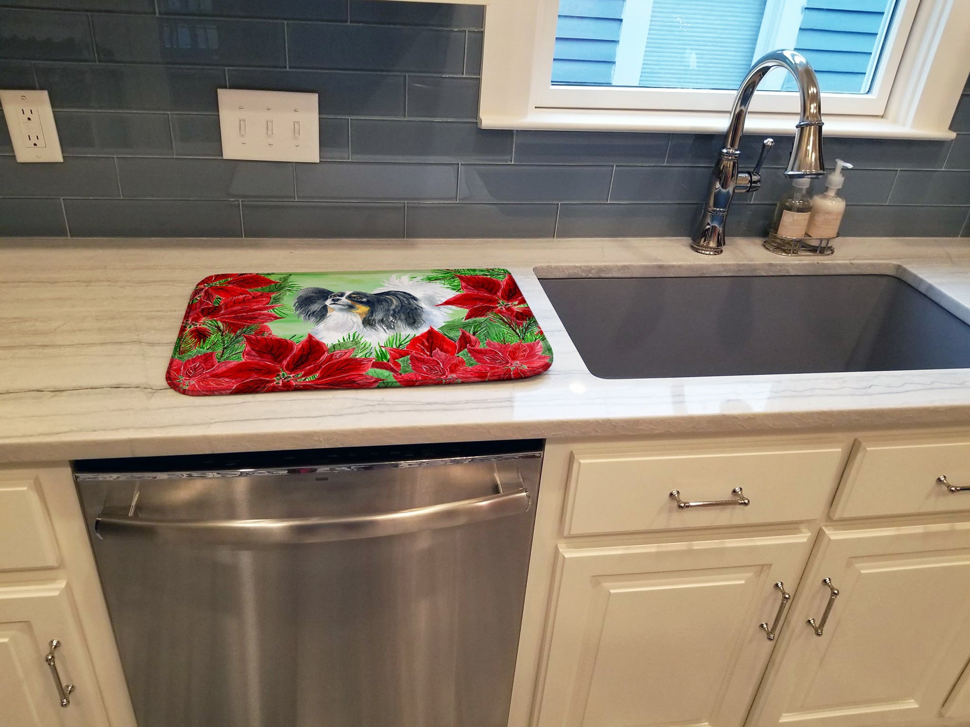 Papillon Poinsettas Dish Drying Mat Absorbent Dish Drying Mat Pad for Kitchen Counter Dish Drainer Mat for Countertop, 14 x 21", Multicolor
