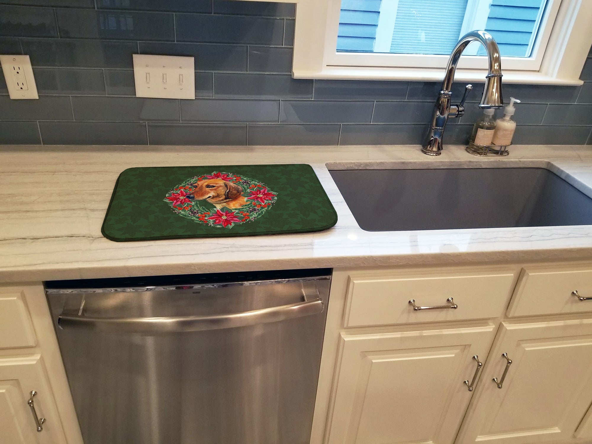 Dachshund Poinsetta Wreath Dish Drying Mat Absorbent Dish Drying Mat Pad for Kitchen Counter Dish Drainer Mat for Countertop, 14 x 21", Multicolor