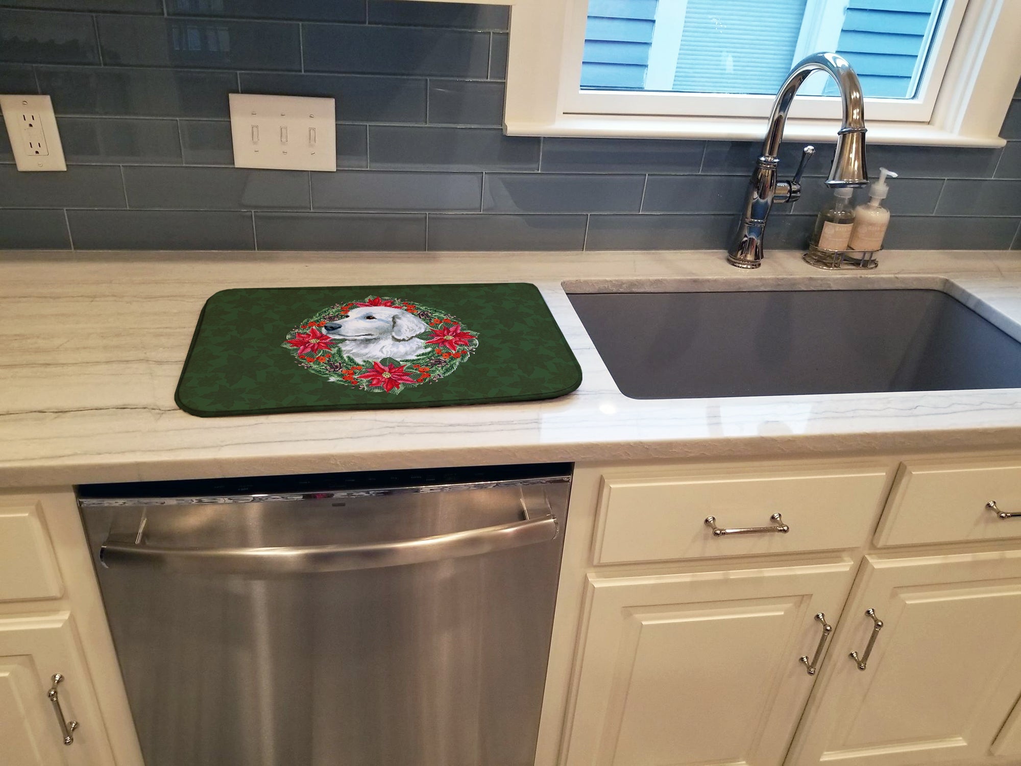 Maremma Sheepdog Poinsetta Wreath Dish Drying Mat Absorbent Dish Drying Mat Pad for Kitchen Counter Dish Drainer Mat for Countertop, 14 x 21", Multicolor