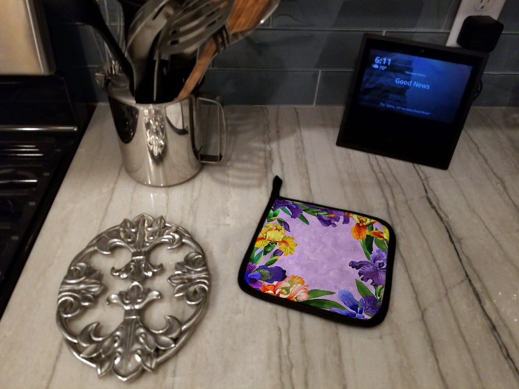 Irises Pot Holder Set of 2 Heat Resistant Quilted Hot Pads 7.5 x 7.5 Inch, Insulated Kitchen Trivets for Cooking & Baking