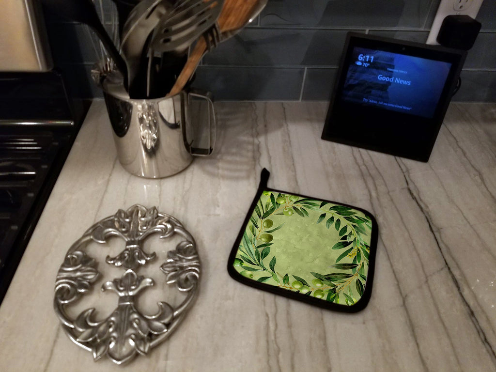 Olives Pot Holder Set of 2 Heat Resistant Quilted Hot Pads 7.5 x 7.5 Inch, Insulated Kitchen Trivets for Cooking & Baking